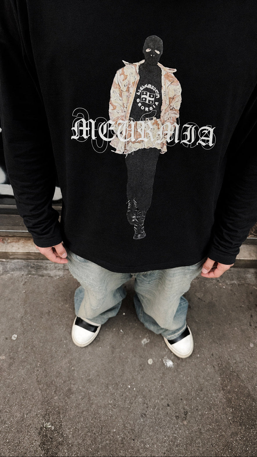 black "GEORGIA" tshirt longsleeve