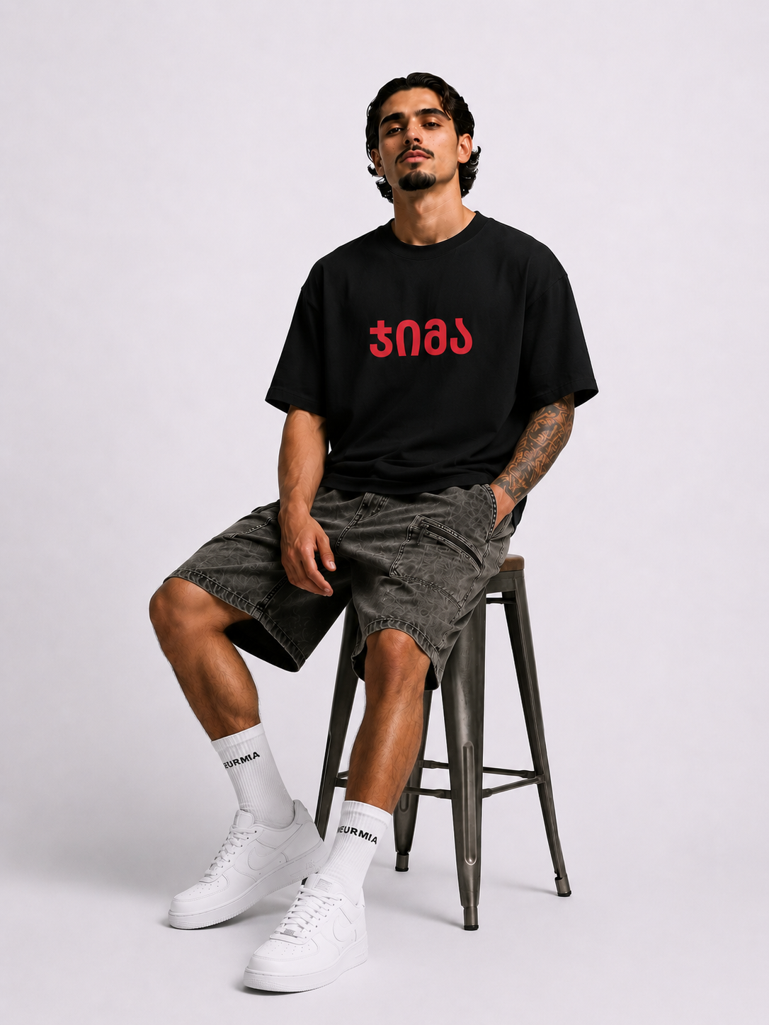 BLACK "JIMA" T-SHIRT